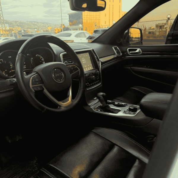Pro cars Grand Cherokee 2017 Overland